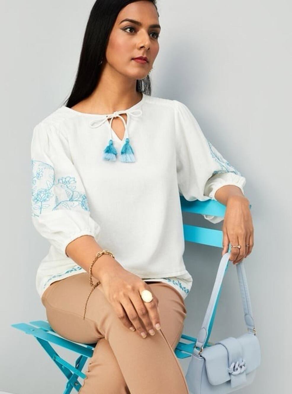 March 11 White Blue Linen Blouse Belize V-Neck Embroidered Tunic Top S
